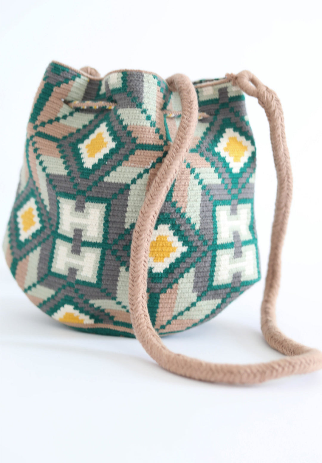 Mama Tierra Karatse Bucket Bag