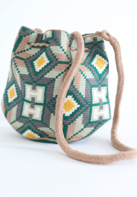 Mama Tierra Karatse Bucket Bag