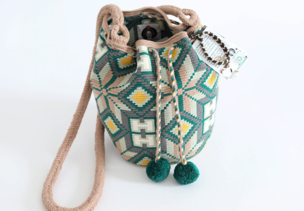 Mama Tierra Karatse Bucket Bag